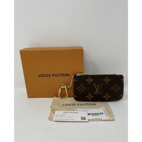 NEW LOUIS VUITTON Key Pouch Cles Monogram Coin Card Wallet - Picture 2 of 12